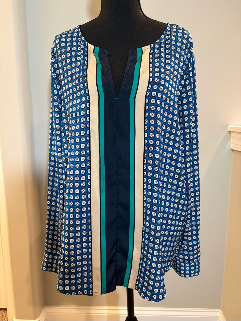 Ann Taylor Blue Printed Split-Front Tunic with Teal and Cream Stripes